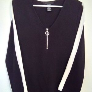 Max and Marcus Long Sleeve Zipper Front Pullover Crepe Top